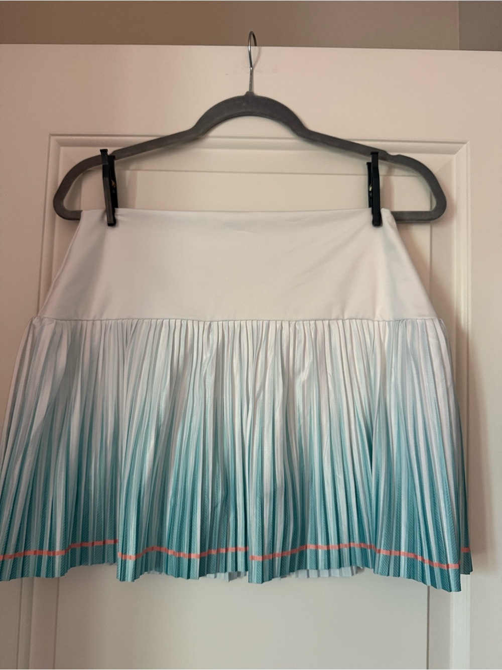 K-Swiss White to Teal Ombre Pleated Athletic Skirt with Coral Trim